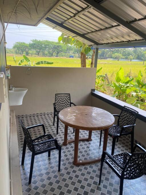 Heal Hive Homestay ปาลักกัด ภายนอก รูปภาพ