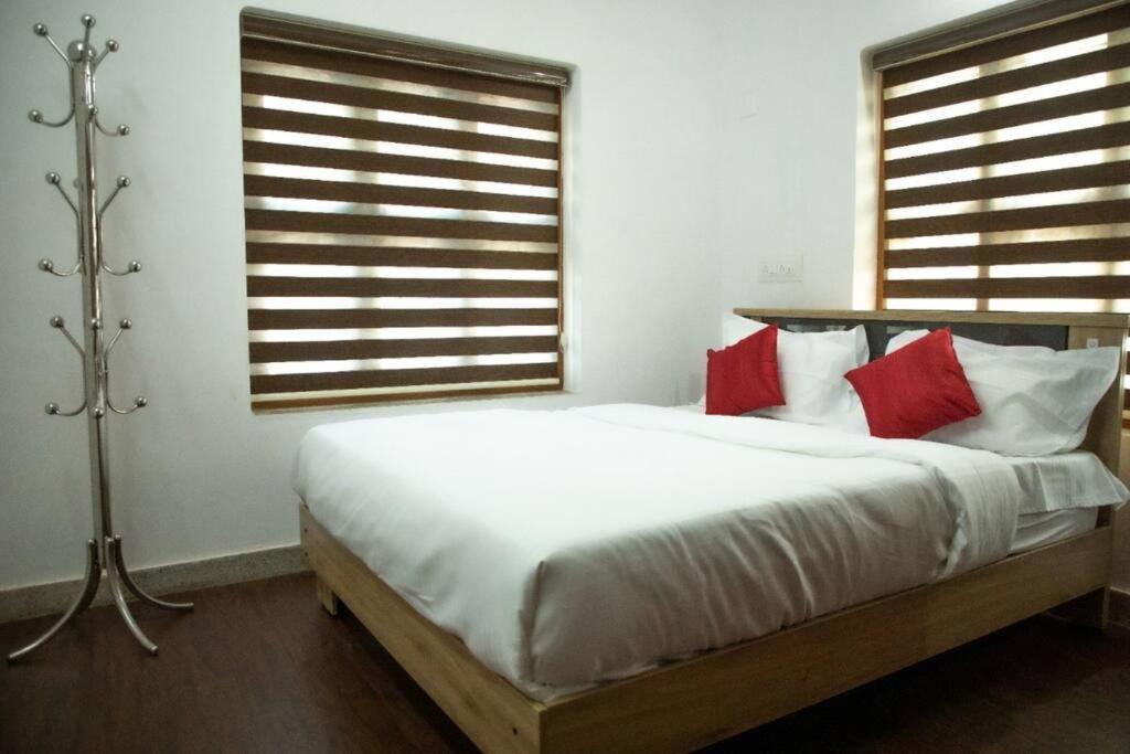 Heal Hive Homestay ปาลักกัด ภายนอก รูปภาพ